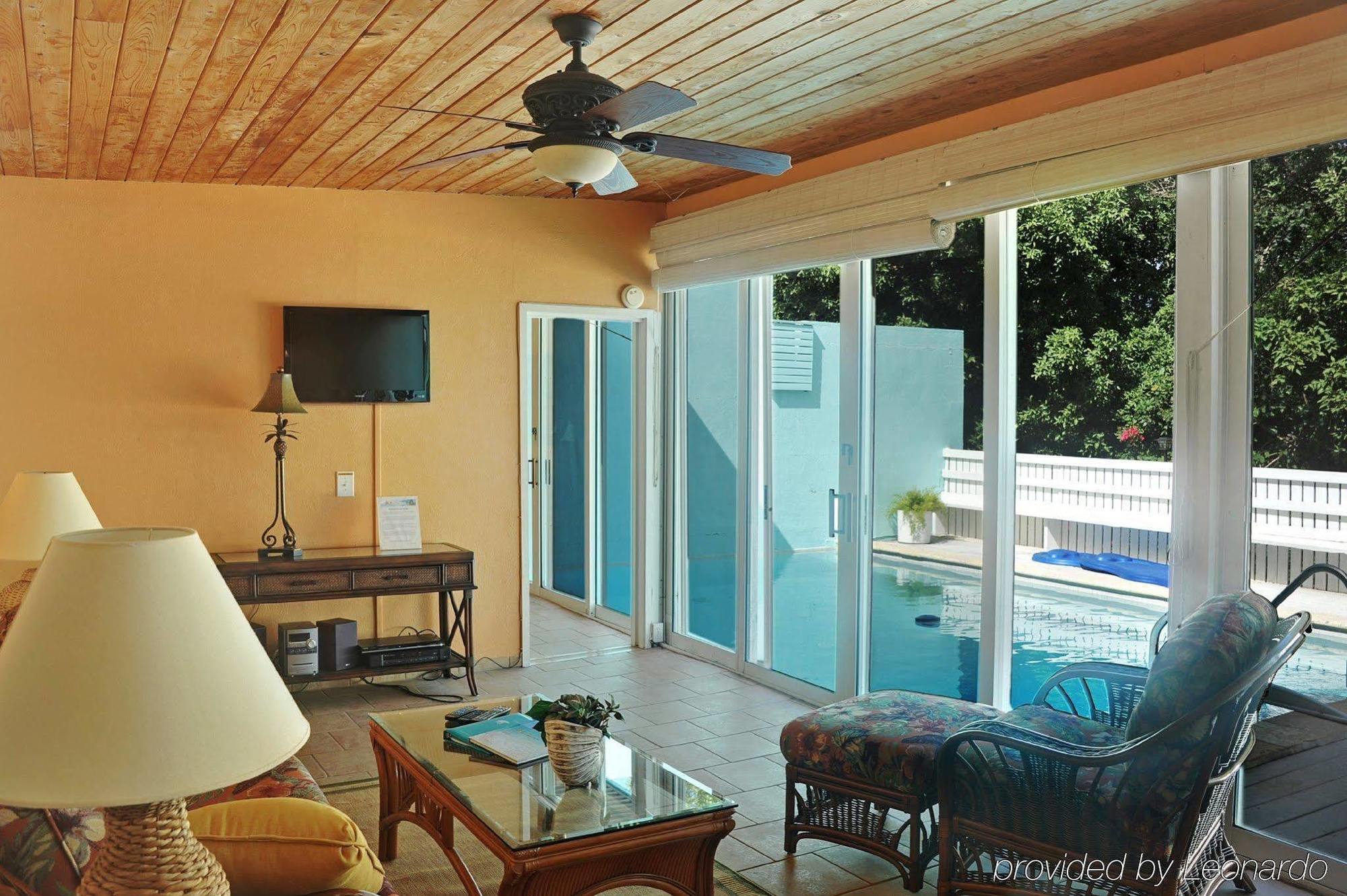 Pavilions And Pools Condo Villas Mandal الغرفة الصورة